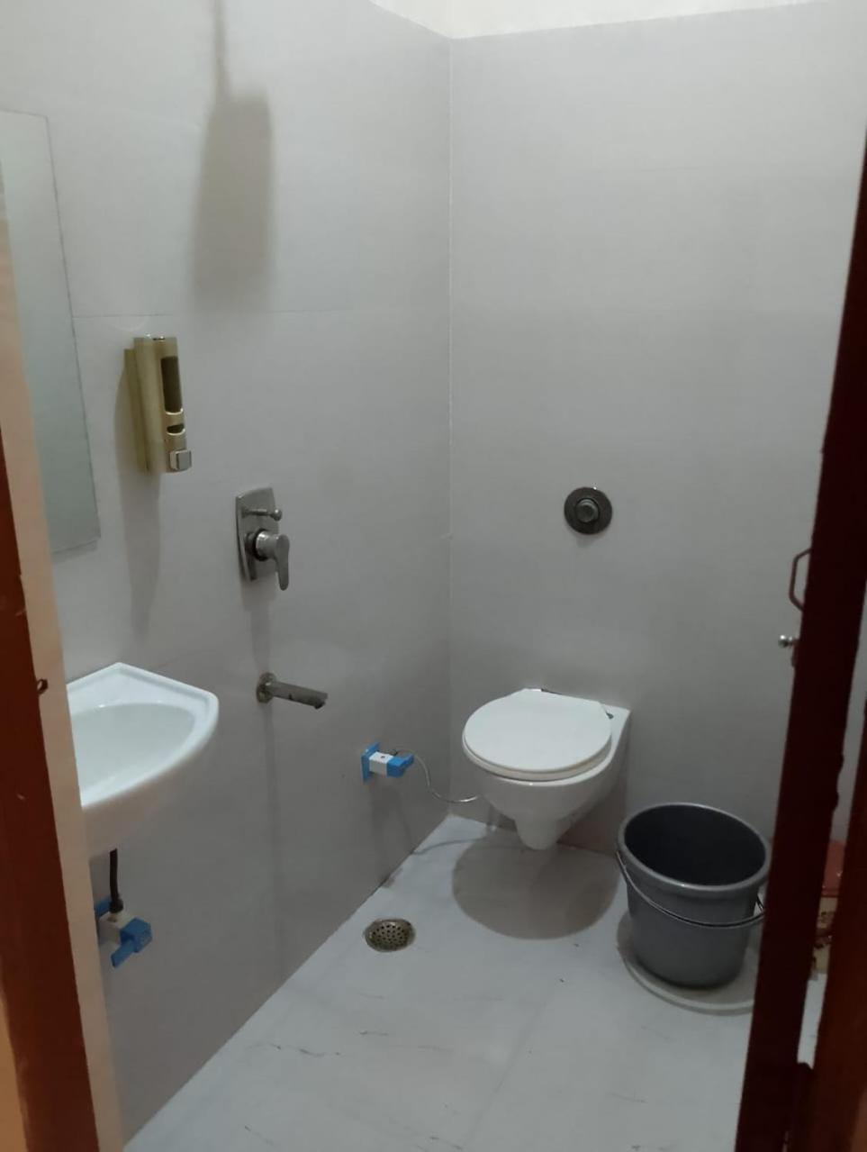Hotel Lr Delite Inn Mathura Dış mekan fotoğraf